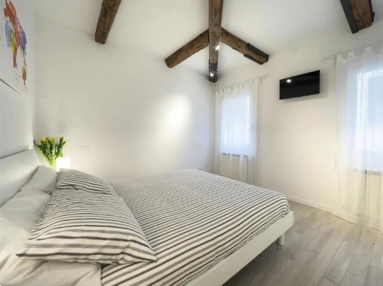 Ca' Dei Scorsoni Apartments Venice