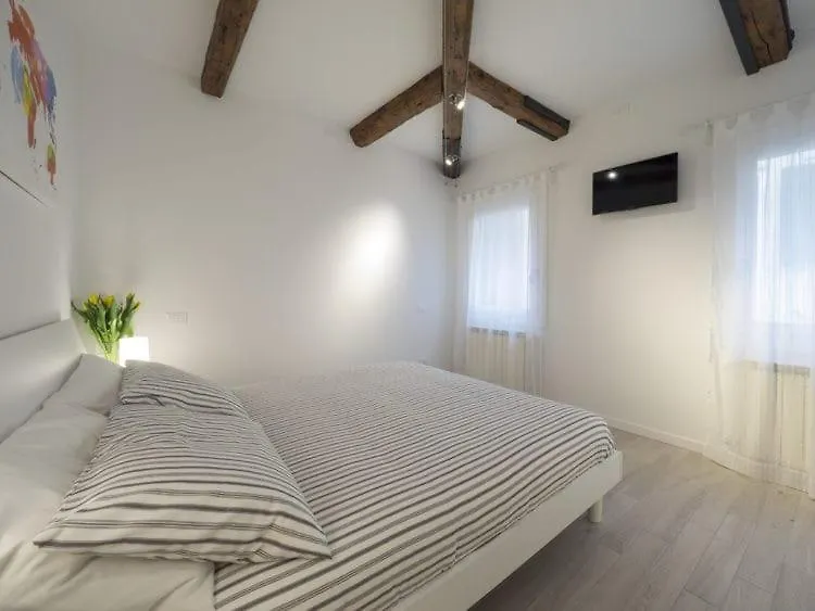 Ca' Dei Scorsoni Apartments Venice